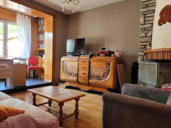 FAVERGES. APPARTEMENT DE 94.39M² AVEC CAVE ET GARAGE AU CENTRE VILLE