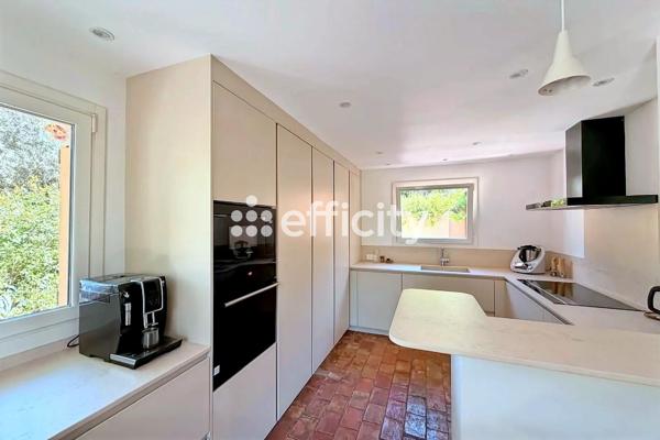 Maison
         6 pièces
        - 207 m² Bien prestige 995 000 € *