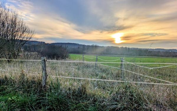 Terrain à vendre    Chevregny