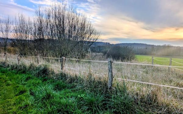 Terrain à vendre    Chevregny