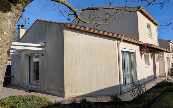 Maison à vendre    4 pièces •  Royan