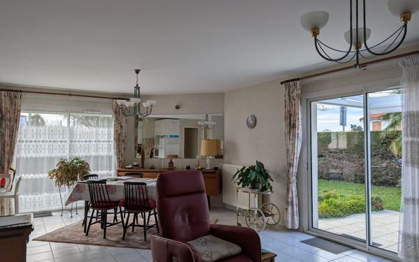 Maison à vendre    4 pièces •  Royan