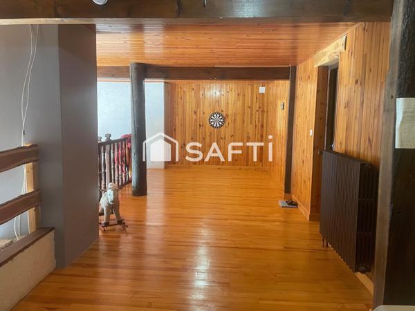 Superbe ferme rénovée,piscine et terrain arboré