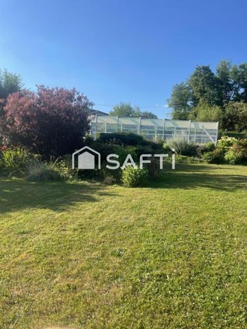 Superbe ferme rénovée,piscine et terrain arboré