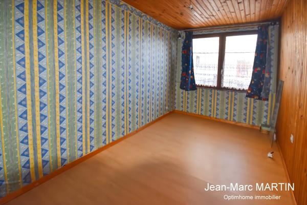 Maison à fort potentiel avec jardin et dépendances – idéal rénovation / investissement