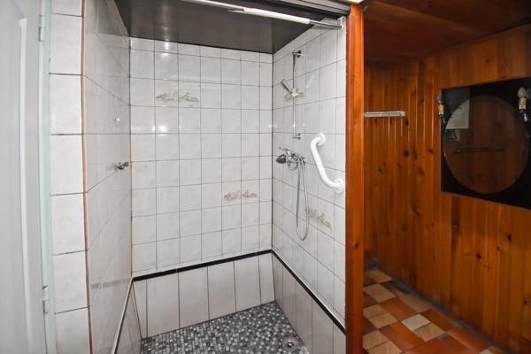 Maison à fort potentiel avec jardin et dépendances – idéal rénovation / investissement
