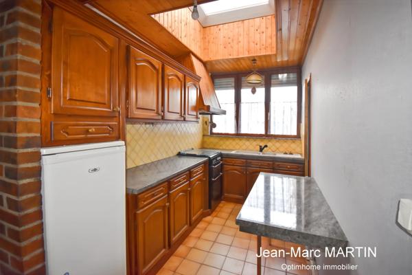 Maison à fort potentiel avec jardin et dépendances – idéal rénovation / investissement