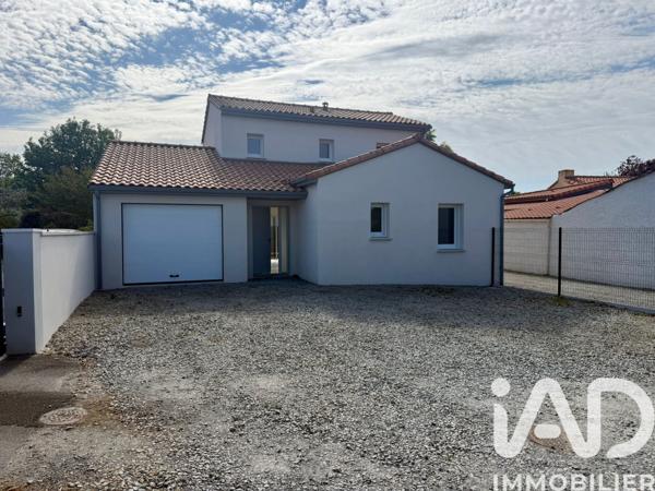 Maison à vendre 4 pièces 110 m² Saint-Julien-de-Concelles