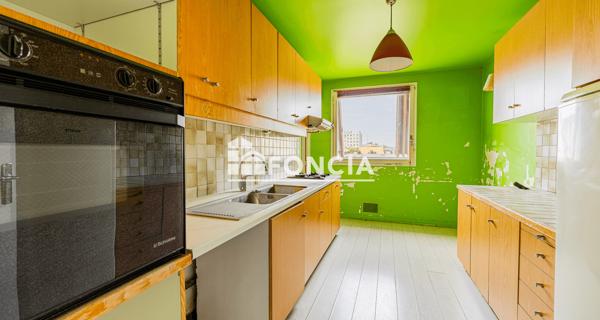 À vendre Appartement 3 pièces 84 m² - Paris 75011