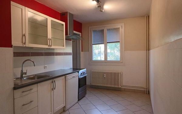 Appartement à louer    3 pièces •  Tassin-la-Demi-Lune