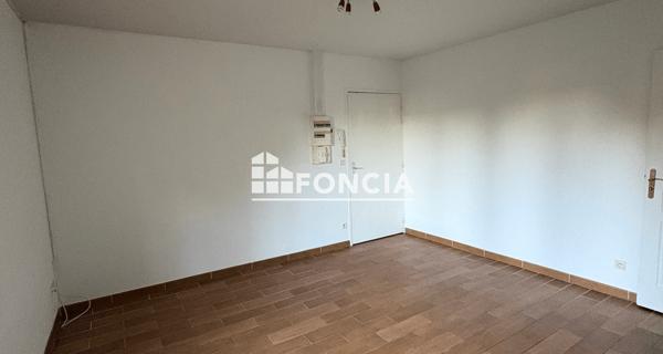 Location Studio 23.02 m² - Auvers-sur-oise 95430