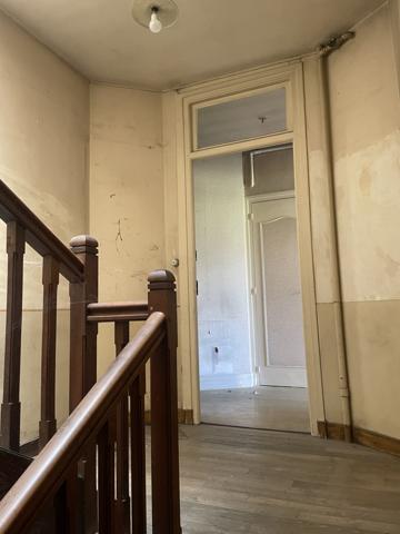 Poitiers (86000) IMMEUBLE POITIERS GARE DE 265 M2 A RENOVER + JARDINET