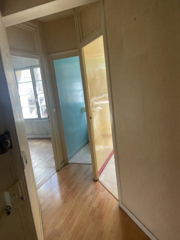 Poitiers (86000) IMMEUBLE POITIERS GARE DE 265 M2 A RENOVER + JARDINET