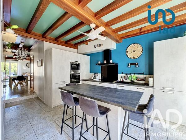 Maison à vendre 7 pièces 209 m² Saint-Pierre-de-Bœuf
