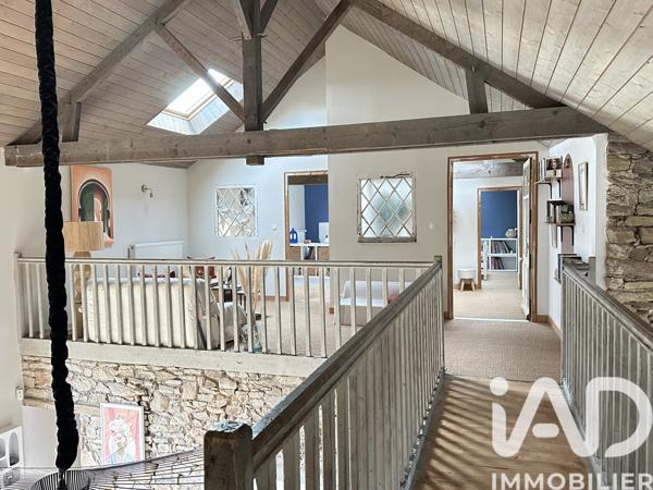 Maison à vendre 10 pièces 256 m² Saint-Étienne-de-Montluc