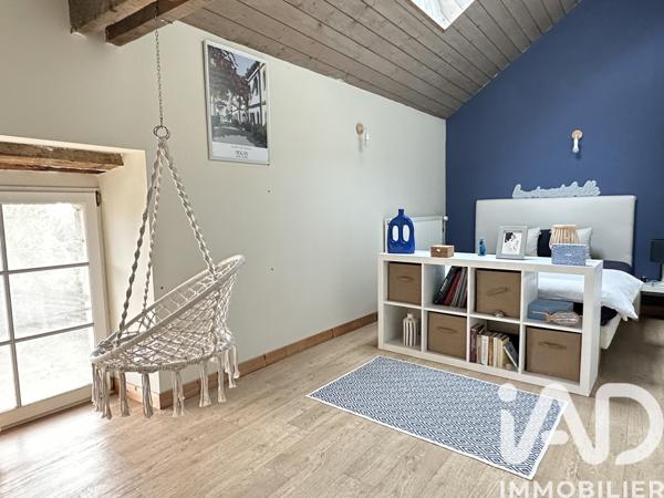 Maison à vendre 10 pièces 256 m² Saint-Étienne-de-Montluc