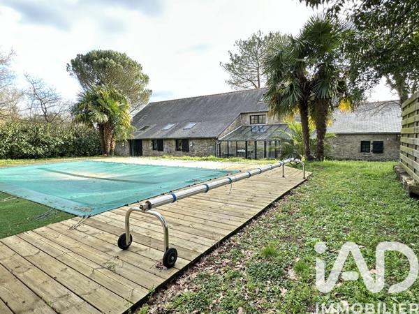 Maison à vendre 10 pièces 256 m² Saint-Étienne-de-Montluc