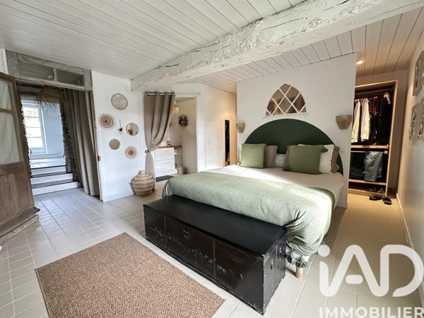 Maison à vendre 10 pièces 256 m² Saint-Étienne-de-Montluc