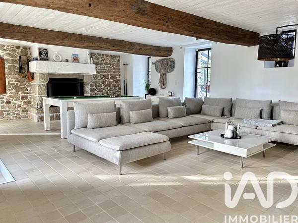 Maison à vendre 10 pièces 256 m² Saint-Étienne-de-Montluc