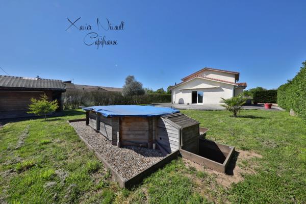 Maison à vendre 6 pièces BAGE LA VILLE (01)