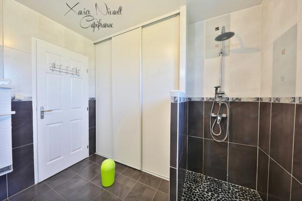Maison à vendre 6 pièces BAGE LA VILLE (01)