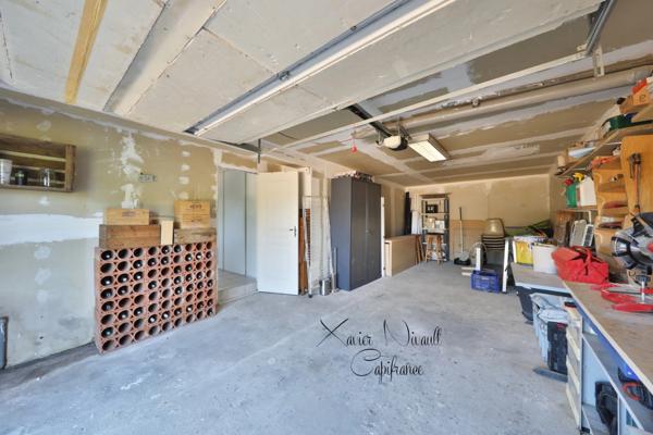 Maison à vendre 6 pièces BAGE LA VILLE (01)