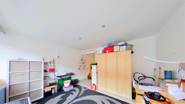 Immeuble 9 pièces - 162 m²
EXCLUSIVITÉ EFFICITY