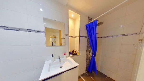 Immeuble 9 pièces - 162 m²
EXCLUSIVITÉ EFFICITY