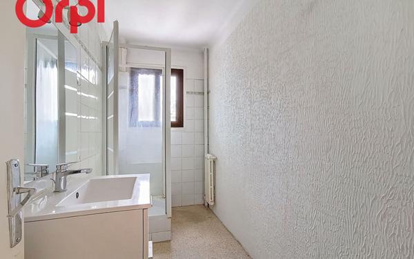 Appartement à vendre    3 pièces • 54,11 m2 Toulon