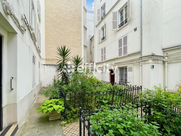Appartement
         1 pièce
        - 35 m² Exclusivité 435 000 € *