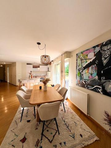 Bordeaux SAINT SEURI Bel Appartement de standing vue sur jardins 3 chambres