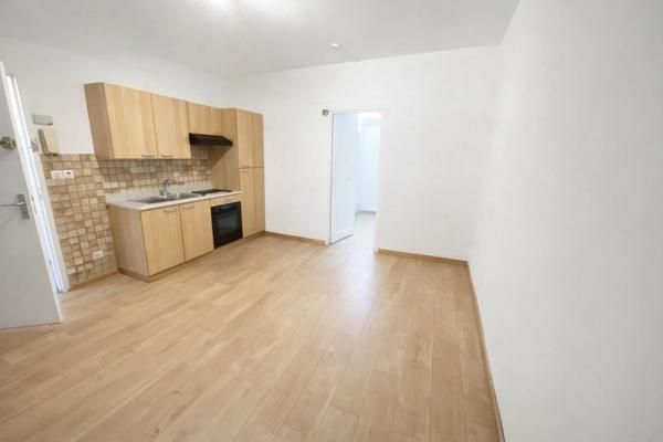 SPÉCIAL INVESTISSEUR – VILLERS-COTTERÊTS – T2 AVEC 2 PARKINGS – FAIBLES CHARGES – 30 MIN ROISSY CDG