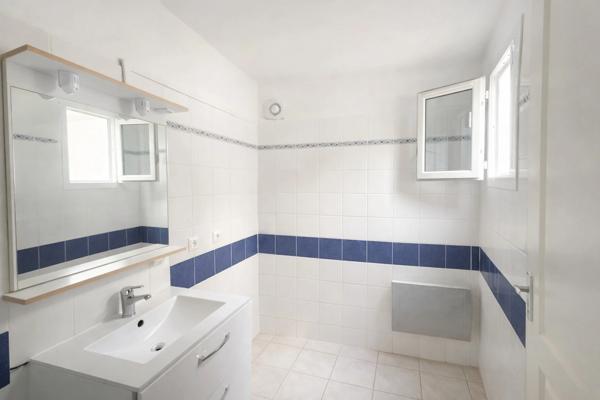 SPÉCIAL INVESTISSEUR – VILLERS-COTTERÊTS – T2 AVEC 2 PARKINGS – FAIBLES CHARGES – 30 MIN ROISSY CDG