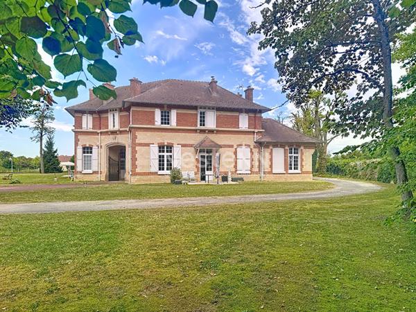 Appartement de Prestige a Vendre a Gouvieux - Un Havre de Paix au Coeur de la Nature