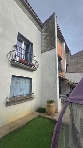 Vente
                Maison112,13 m² - 6 Pièces -
                    CARCASSONNE (11000)