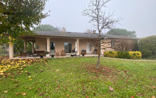 Maison à vendre    5 pièces • 150 m2 La Ville-Dieu-du-Temple