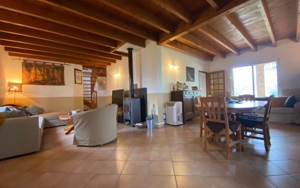 Maison à vendre    5 pièces • 150 m2 La Ville-Dieu-du-Temple