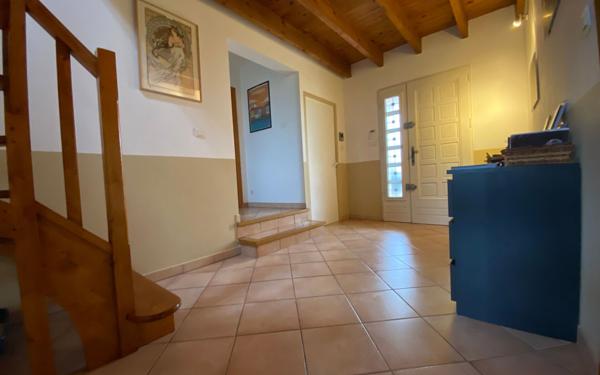 Maison à vendre    5 pièces • 150 m2 La Ville-Dieu-du-Temple