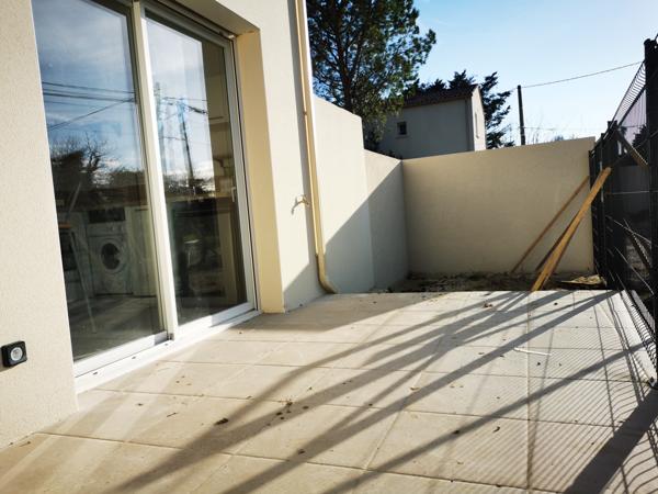 Montélimar (26200) Joli Studio meublé en location à Montélimar (26) avec JURISTIMMO