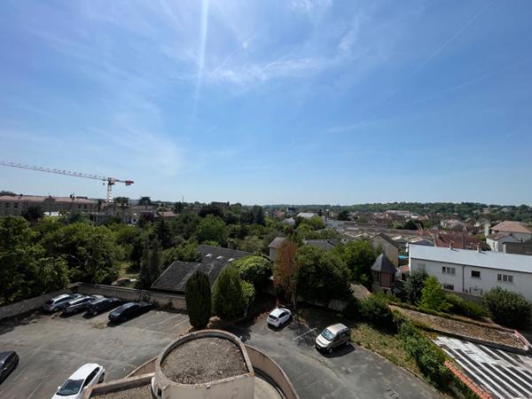 Studio à louer à Melun - Réf 2208