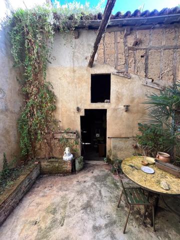 Maison + local commercial à Aignan (Gers)