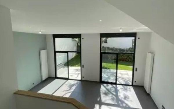 Maison à vendre    5 pièces •  Rosny-sous-Bois