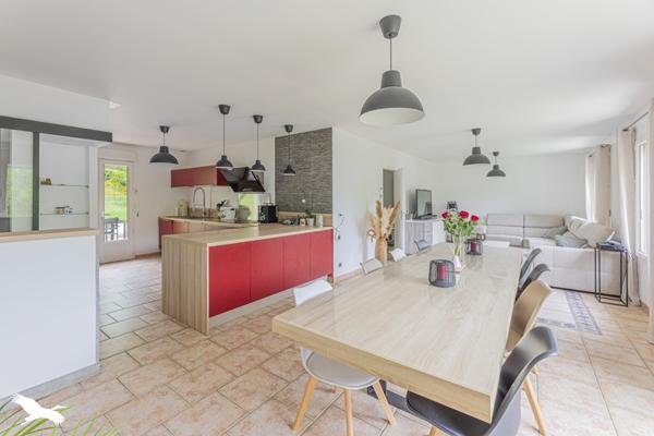 Maison à vendre |  Saint-Étienne-de-Chigny |  7 pièces | 155 m²