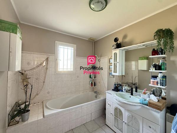 Maison Chinon 5 pièce(s) 140 m2 Terrain 2300m2