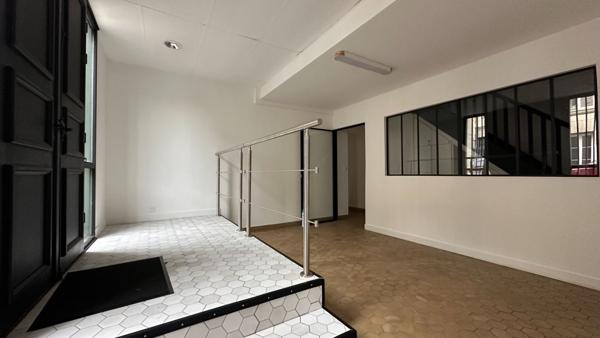 Bureaux à VENDRE d'une surface de 131,85 m2 situé en centre ville de Compiègne