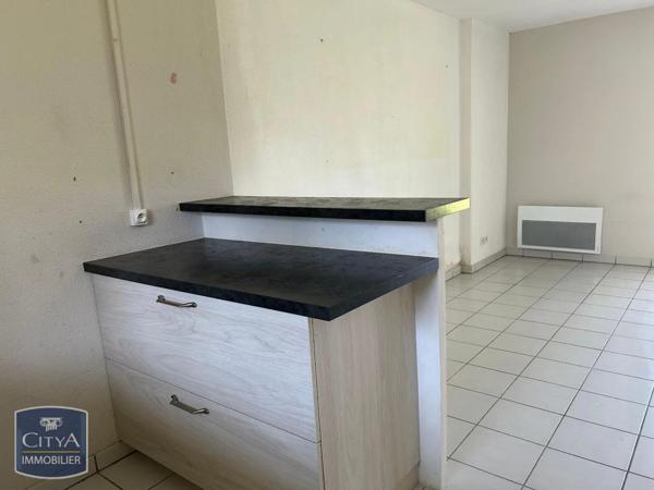 Appartement à louer 2 pièces 55.98m²