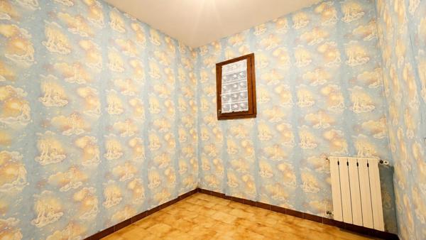 Vente                                                      Propriété
                        
                     7 pièces                      195 m2                     à Pourrières