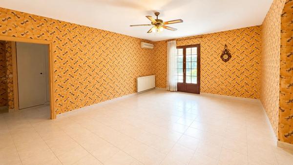 Vente                                                      Propriété
                        
                     7 pièces                      195 m2                     à Pourrières