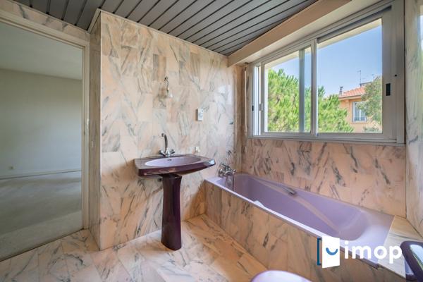 5 pièces au calme avec extérieur