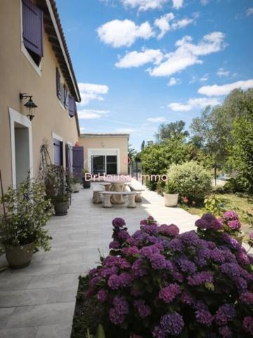 Maison à vendre 4 pièces de 197 m²
